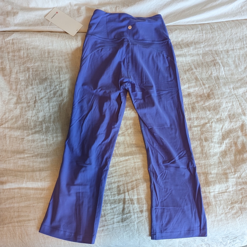 Lululemon Groove Super High Rise Crop (Purple, Size 6)